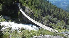 28 La passerelle 28 La passerelle